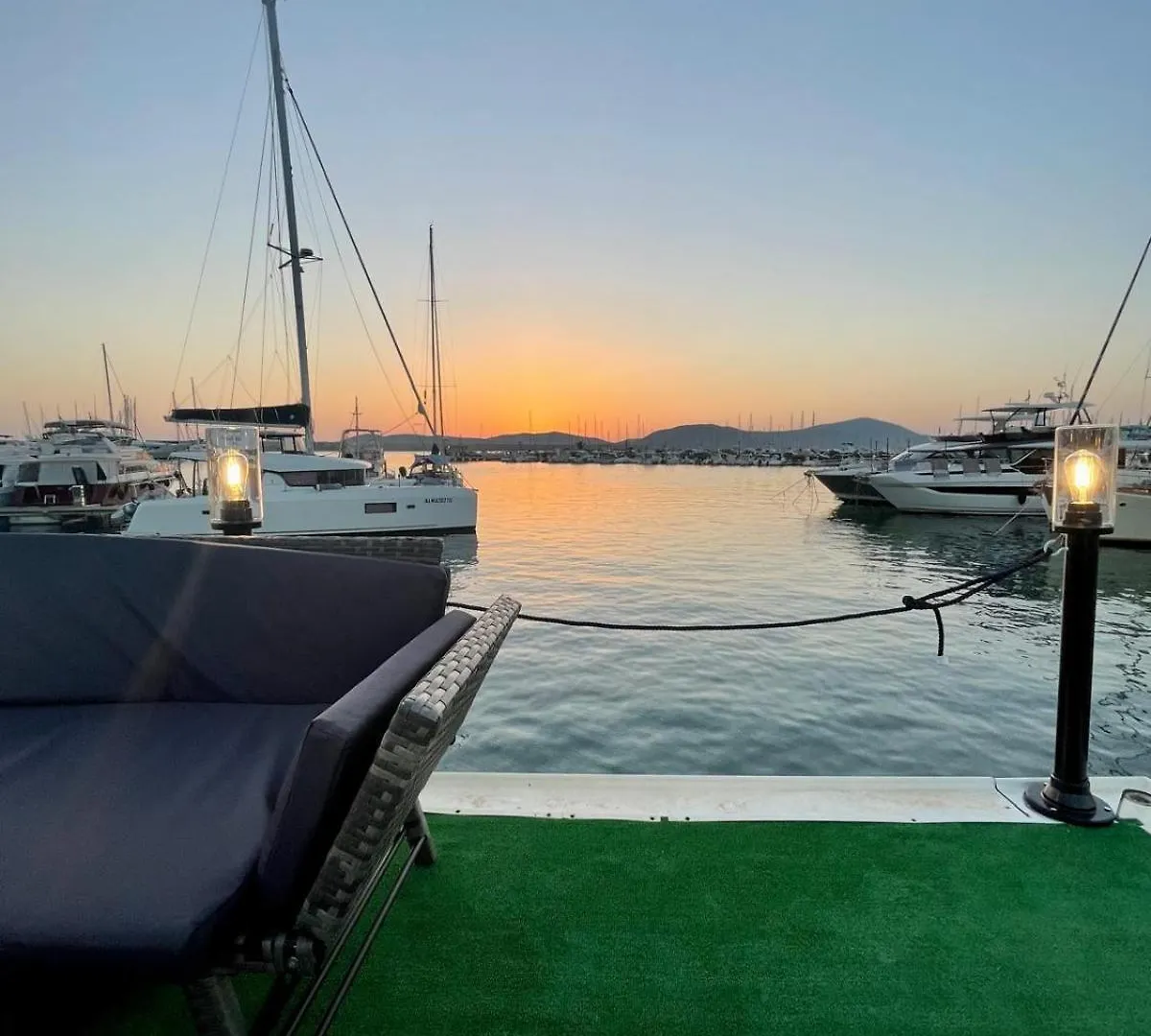 Hoceanika Houseboat Alghero 호텔